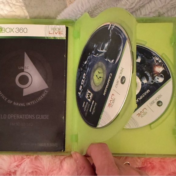 Halo: Reach and Halo 3: ODST for Xbox 360 - Picture 5 of 5